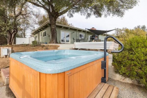 Black Bear Suite Hot Tub Sleeps 4 affordable
